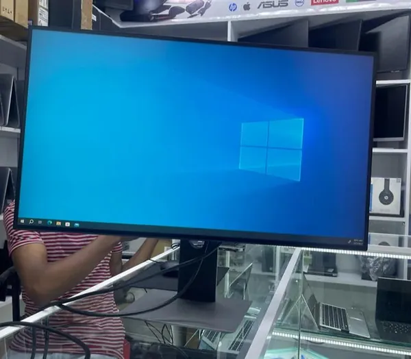 Dell Ultrasharp U2722D 27" LCD Monitor