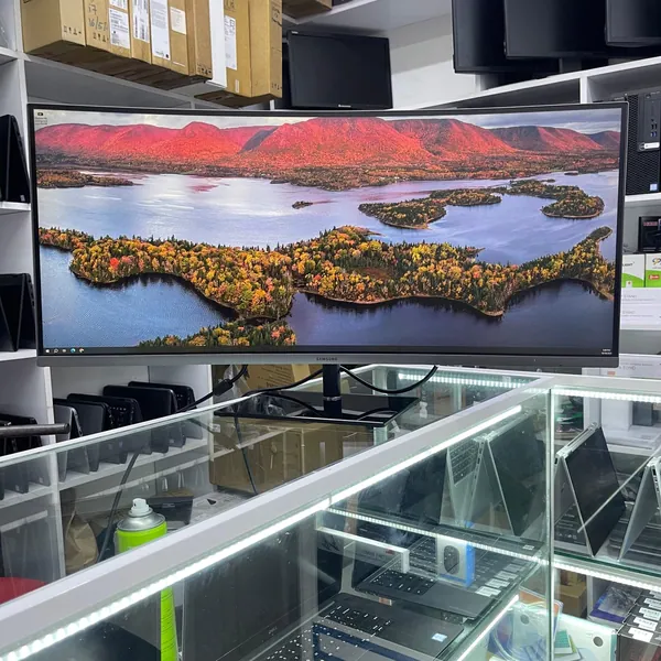 Samsung LC34H890WJE Series 34-Inch Ultrawide QHD (3440x1440) Computer Monitor